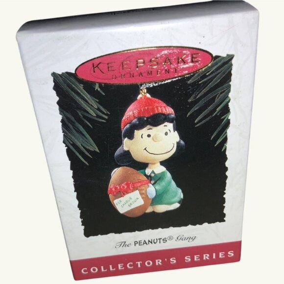 Hallmark Keepsake Ornament The Peanuts Gang Lucy With Football 1994 Collectors S - Picture 2 of 12